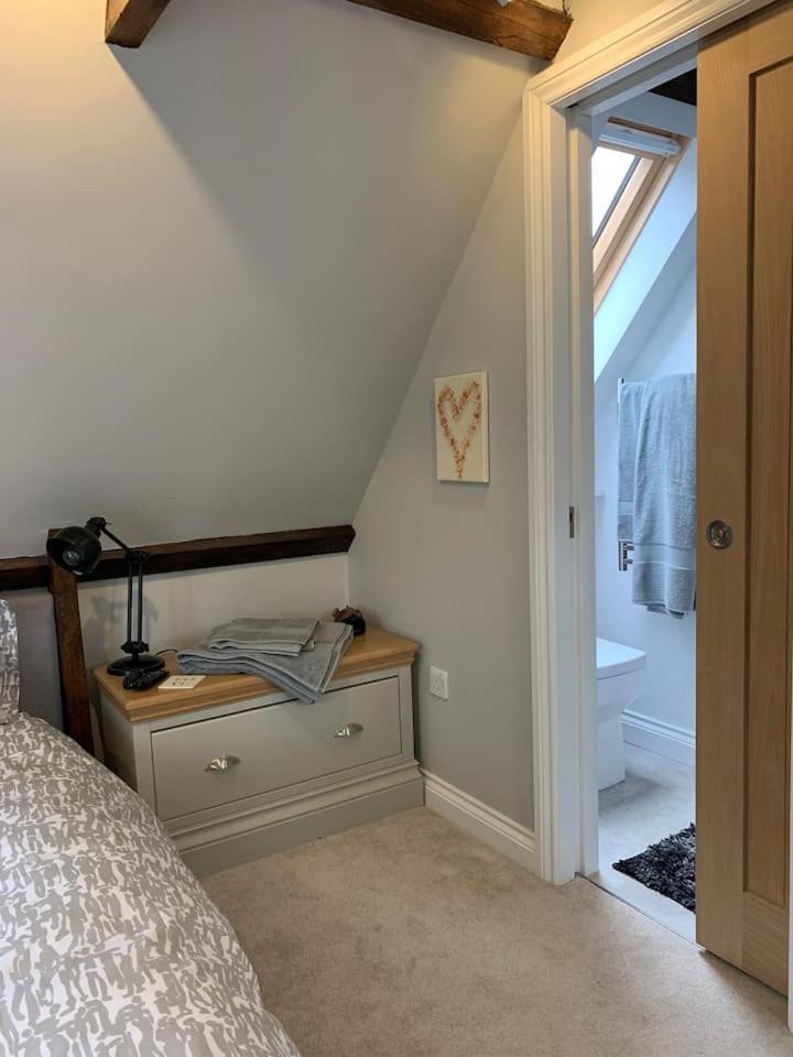 The Barn House Apartment Cranleigh Ngoại thất bức ảnh